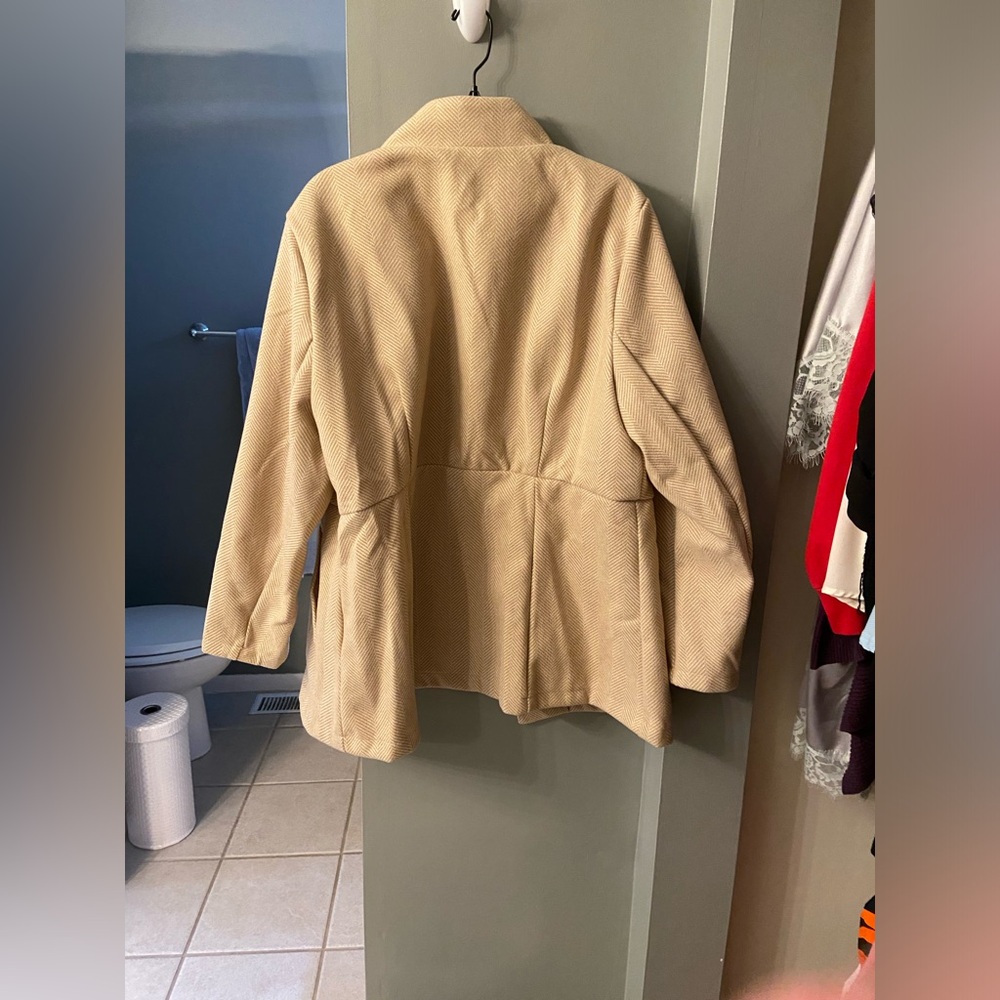 Wool Jacket - Picture 2 of 3